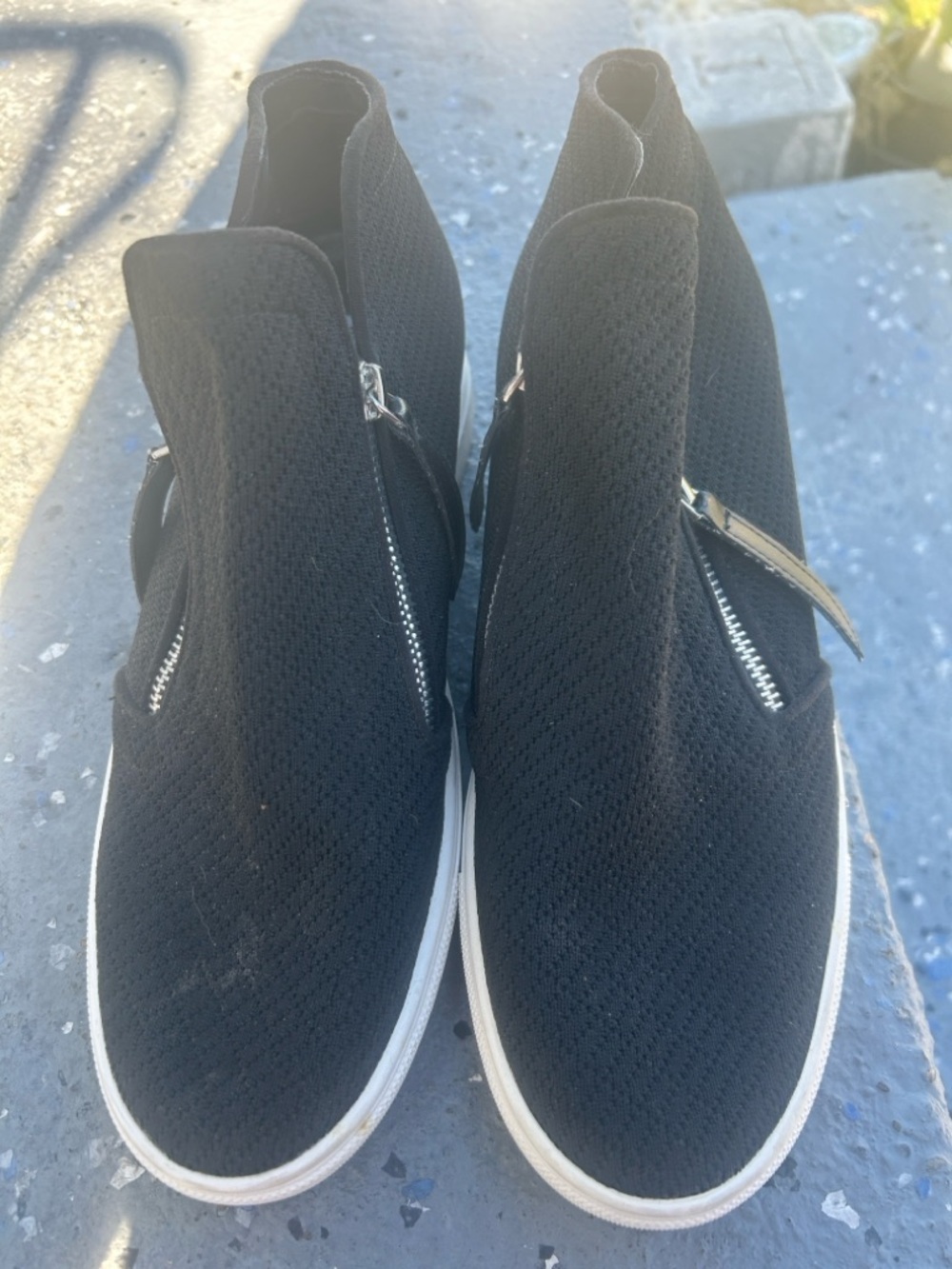 Steve Madden Black Knit Slip-On Ankle Booties with Side Zipper - Picture 3 of 5